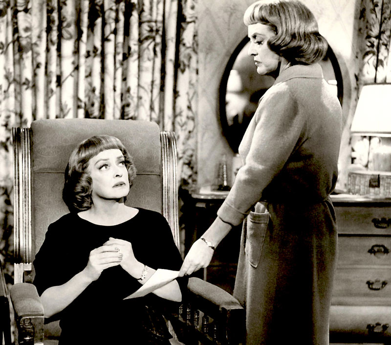 Bette Davis kills it in [em]Dead Ringer[/em]