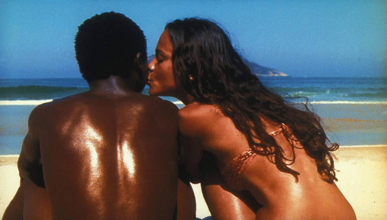 Alexandre Rodrigues and Alice Braga in <em>City of God</em>