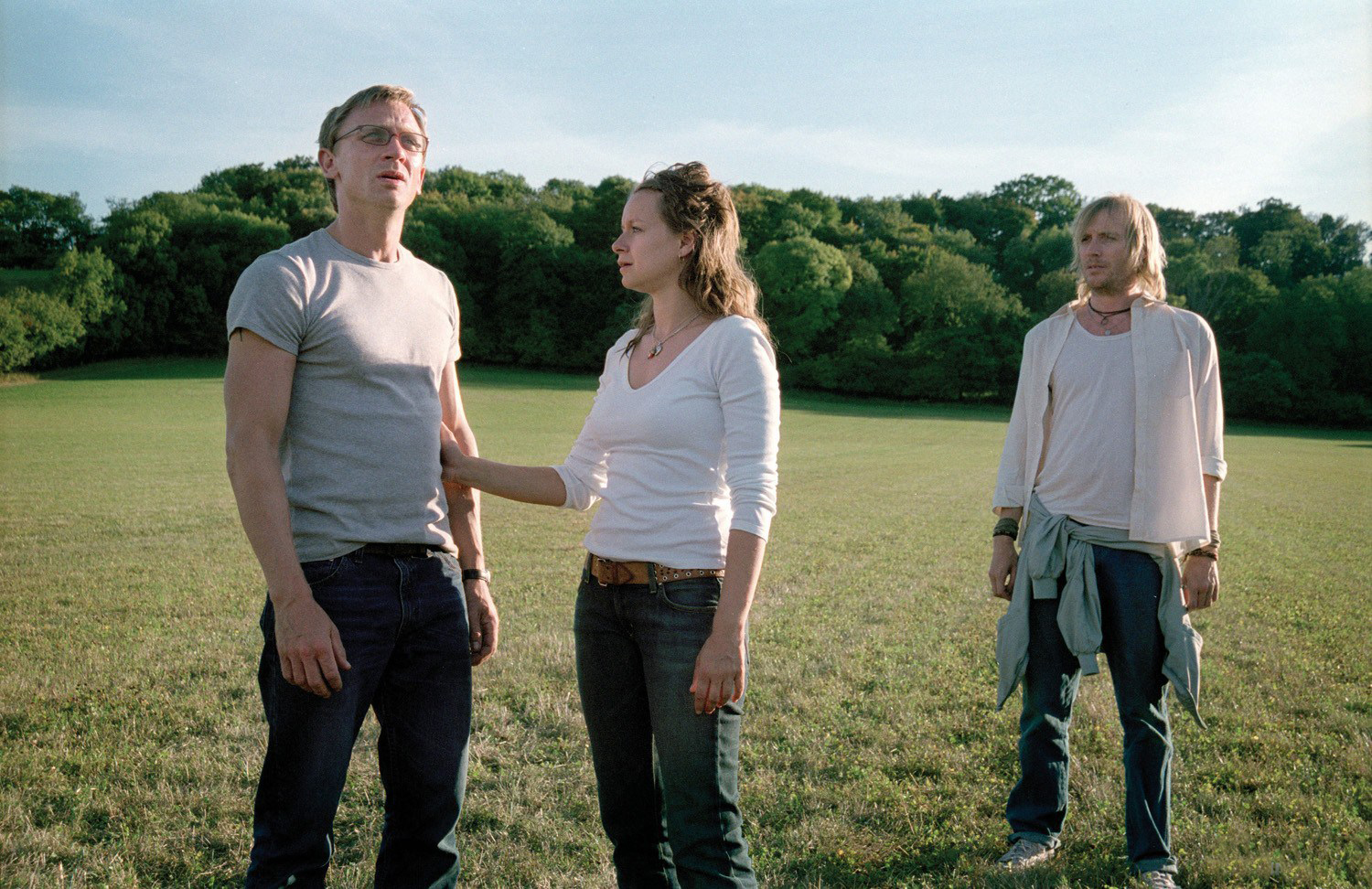Daniel Craig, Samantha Morton, and Rhys Ifans in <em>Enduring Love</em>