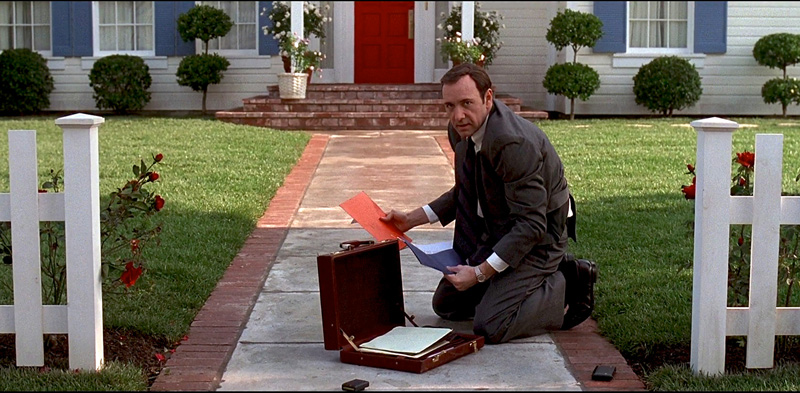 Sam Mendes stages domestic chaos in <em>American Beauty</em>